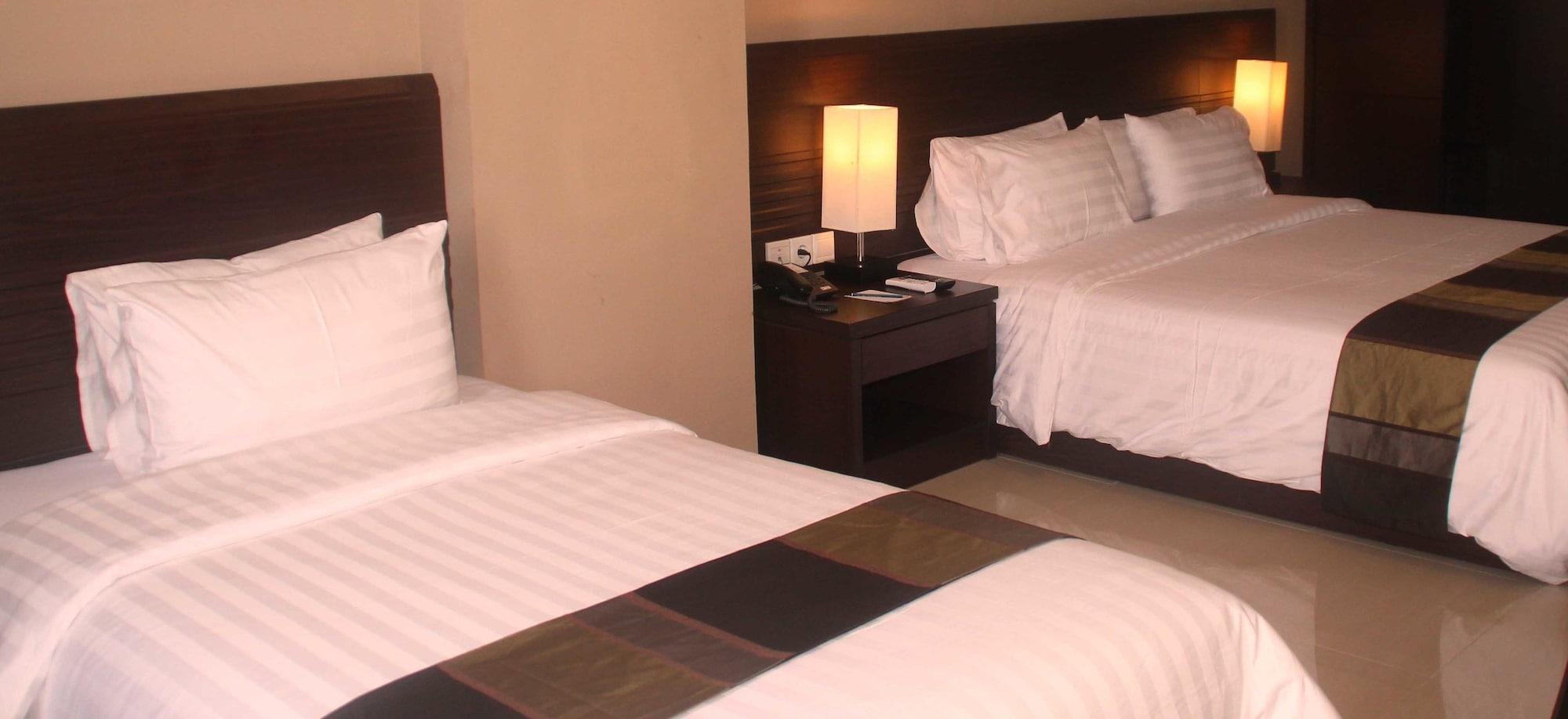 Grand Abe Hotel Jayapura Extérieur photo
