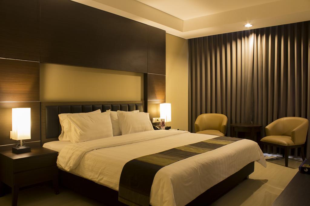 Grand Abe Hotel Jayapura Chambre photo