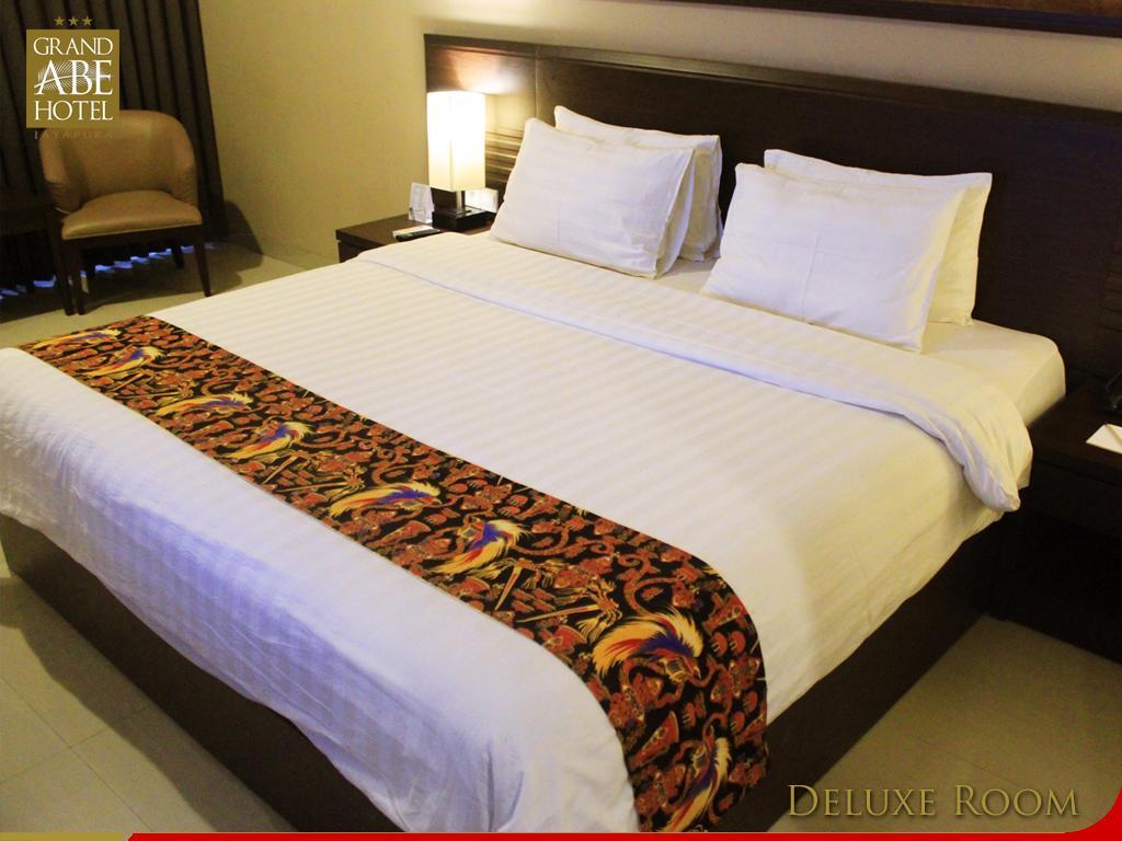 Grand Abe Hotel Jayapura Extérieur photo