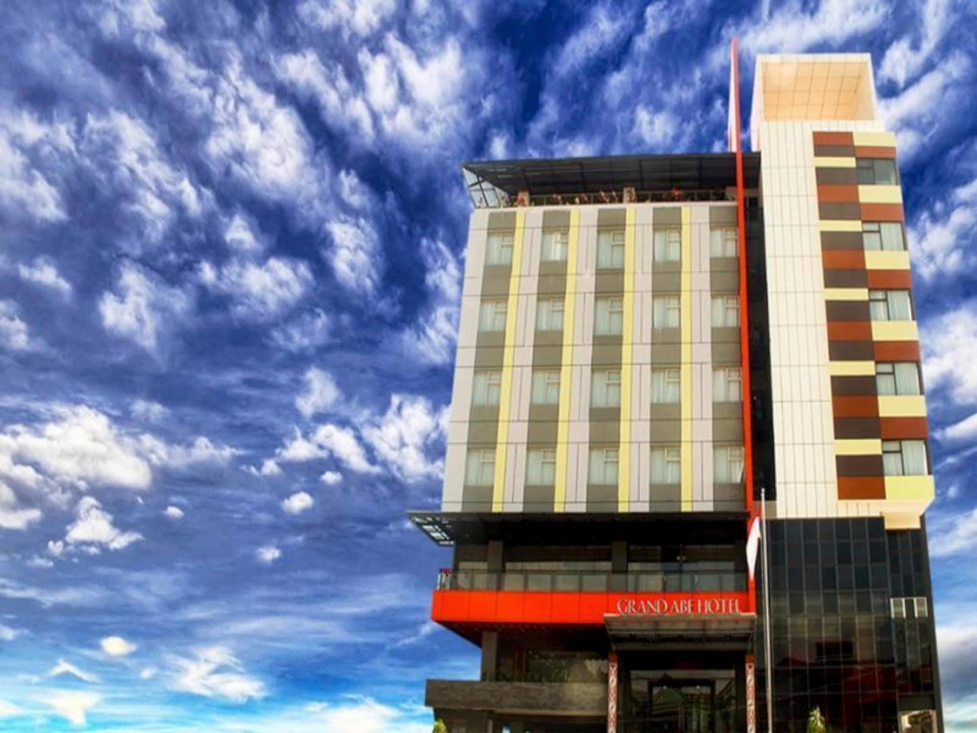 Grand Abe Hotel Jayapura Extérieur photo
